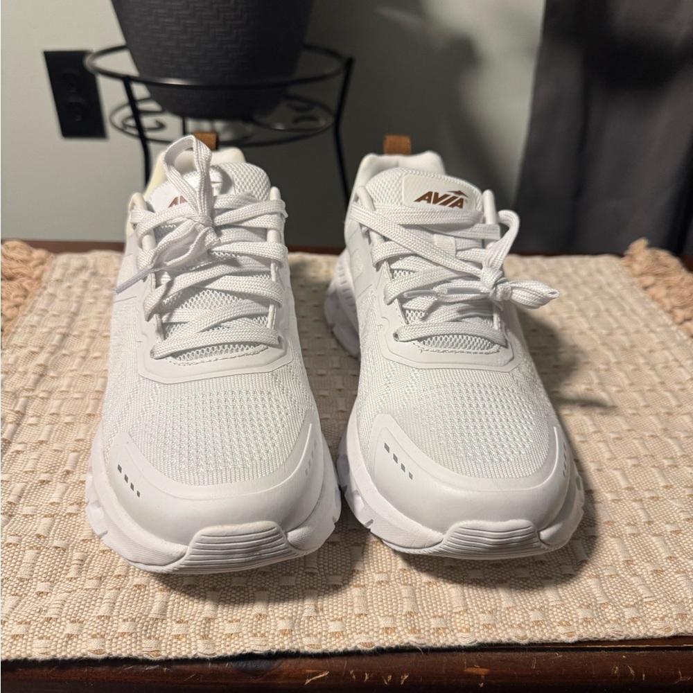 Avia Classic White Running Shoes